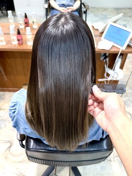 ブリーチハイライト 艶髪矯正ストレート