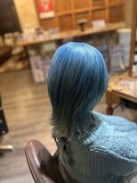 モルフォ ヘアー プロダクト(Morpho Hair Product)&nbsp;ペールブルー×レイヤーカット