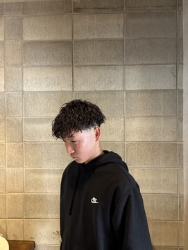 ワンワンオー バーバーショップ コンチネンタル(@110 BARBER SHOP continental) バロックパーマ