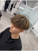 刈り上げセンターパート/波巻きツイストスパイラル/大阪