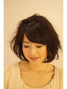 アライズ(ARISE) 【ARISE　都立大学】コテもブローもいらない！くせ毛ボブ