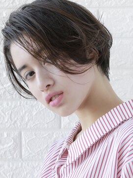 ピークアブー 銀座中央通り(PEEK-A-BOO) 大人カッコいいひし形ショートボブ