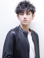 アンルポン(un.le.pont)&nbsp;フェザーマッシュショートレイヤーツイストスパイラルパーマ束感