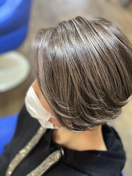 ブルー エアリ(BLUE eari) ショートボブ