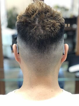 プース ヘアー(Pousse hair) フェードスタイル