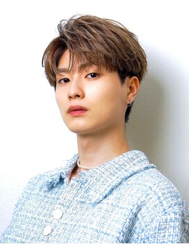 オーシャントーキョーオーバー 渋谷(OCEAN TOKYO OVER) ●韓国マッシュ好きは発見!?フェザーコンマバング●