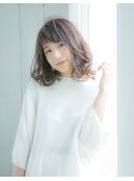 紺野美髪美人ホワイトグレージュネビージュ大人かわいいヘア
