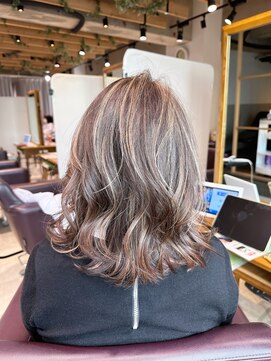 トゥルース 獨協大学前店(Hair&Make TRUTH) 大人コントラストハイライト