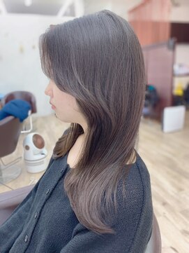 ラクシア(LucxiA) 韓国　くびれ　10代　20代　韓国ヘア　韓国カット　韓国風カット