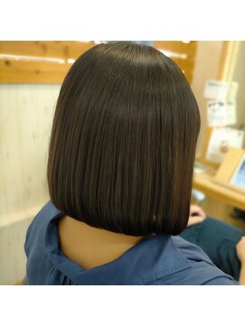 ラグナ ヘアー ホーム(LAGUNA hair home) ☆ボックスボブ×カーキグレー☆