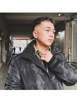 ルアウラフ(LUAU LOUGH)&nbsp;【YASU】クロップ &ラフカール/Instagram-@yasu_lough_