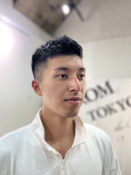 クロムトウキョウ ザ バーバー 新宿本店(CHROM TOKYO the Barber) 刈り上げショート