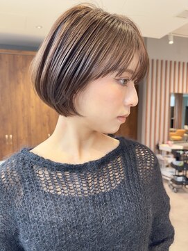 ビュートリアム 南青山(BEAUTRIUM) 大人ショートボブ　ショートヘア　丸みショート　30代40代50代