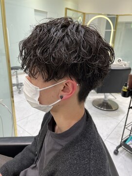 六本木美容室 白金店 センターパート×波巻きパーマ