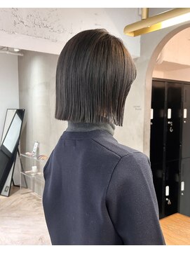 ローレン(LOREN) イメチェン/ホワイトブロンド/外ハネボブ/ワイドバング/栄名古屋