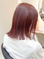 ヒビヲ(HIBIO) 横浜ペールピンクベージュカラータッセルボブ切りっぱなしボブ