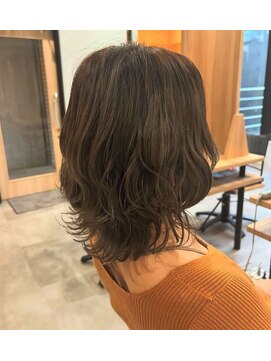 ヤーン(yaan) ベージュ