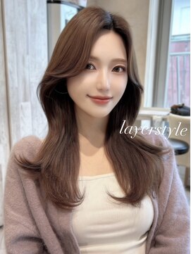 エインアンリー 明治神宮前(AIN.ANLY.) 韓国ヘア顔周りレイヤー青髪似合わせカット20代30代