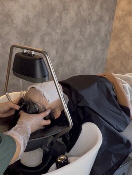 シンス(siNce..)の写真/最近ボリュームが足りないと思っている方におすすめ!ヘッドスパで頭皮を健やかに!髪のお悩みにも◎