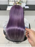 パープルカラーの艶と透明感で魅せる上品ハイトーンカラー
