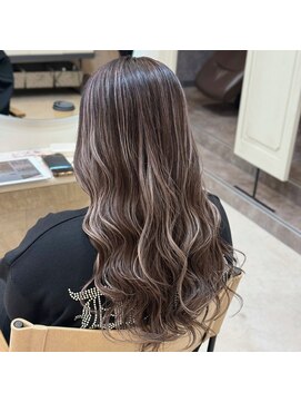 ハイライトカラー12.8黒髪