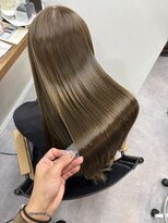 ファーストステップ 表参道(FIRST STEP)&nbsp;オリーブベージュ× 髪質改善ストレートで叶えるツヤ髪/髪質改善