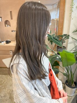 ユッカ 梅田(YUCCA) 【 YUCCA 】大人可愛いオリーブベージュ/透明感カラー
