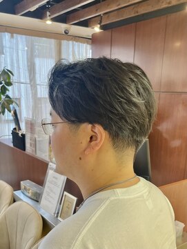 クオリス 上板橋店(QUALIS) 社会人向け◎センターパートニュアンスカットで好印象