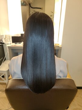 アールサロン アオヤマ(Rr SALON AOYAMA) 艶髪まとまるロング