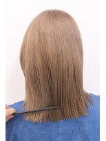 シカ(sica)&nbsp;ケアブリーチで作るパールベージュカラー