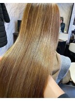 カミケンパセオ(kamiken.paseo)&nbsp;ナチュラルきれい美髪さら艶ストレート【カミケンパセオ】