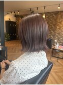 切りっぱなしボブ_大人カジュアル_ピンクベージュ