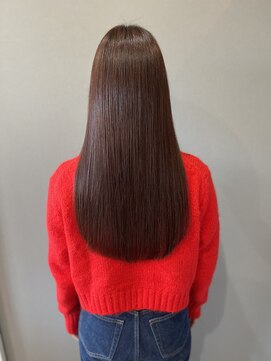 ジーニー(GeeNY) 艶感たっぷり髪質改善トリートメントとレッドブラウンヘアカラー