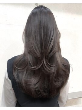 サイン 渋谷(SIGN) ザクザクレイヤーカット巻き方簡単ミディアムロング韓国表参道