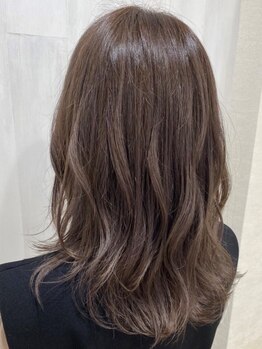 ウェリナ(welina)の写真/あなただけの似合わせカラーが叶う！デザインカラーがオススメ☆透明感+柔らかな質感で上品な仕上がりに♪