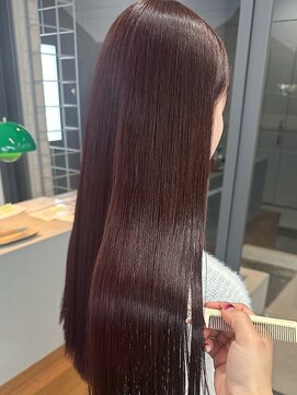 アム(am) ボルドーカラー/ツヤ髪