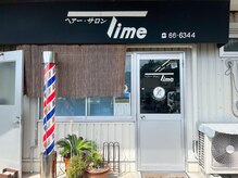 タイム(Time)の雰囲気（駐車場が広々として通いやすいです！）