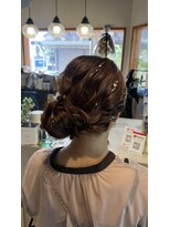 ヘアーラボ ハチ(HAIR LABO HACHI)&nbsp;サイドシニヨン