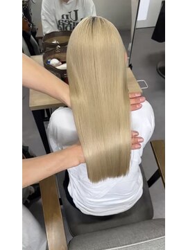 スワイ(SWAY) ブロンド×美髪矯正