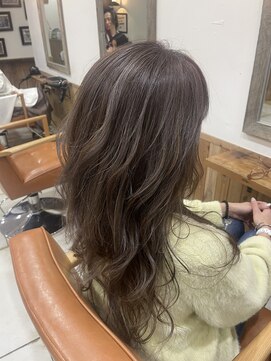 ノーム 横浜(NORM) 白髪ぼかしハイライトカラー