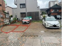リーアイ(R-ee-i)の雰囲気（駐車場は、赤印の場所になります。）