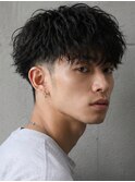 波巻きスパイラルパーマ メンズパーマ マッシュヘア 刈り上げ