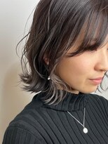 ヘア プロデュース キュオン(hair produce CUEON.) イヤリングカラー×ホワイトグレージュ