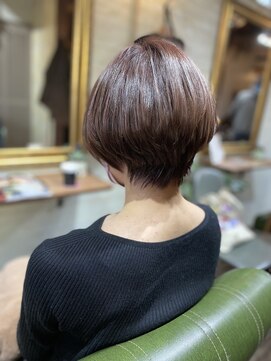 アンズガーデン(Ann's Garden) 春色モカピンクでショートボブ