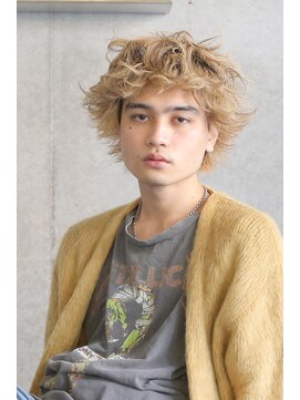 マグノリア(MAGNOLIA) グランジ風ハイトーンパーマヘア