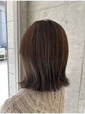 グレージュ×切りっぱなしボブ【Zina　大越香苗】