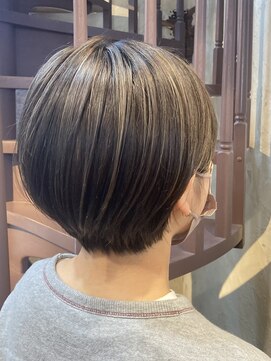 ヘアー クリエイト カルバリ(HAIR CREATE Calbari) ハイライト丸みショート