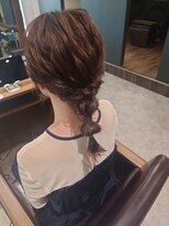 ビスポーク(BESPOKE)&nbsp;大人気20代30代◎ナチュラルベージュカラー玉ねぎヘアアレンジ