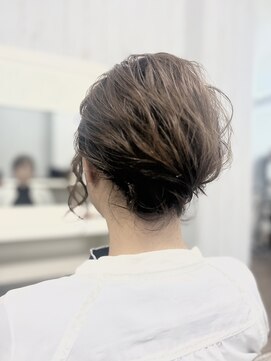 エン(EN) 肩につかない長さでも出来ちゃう♪アレンジヘア