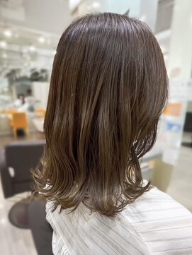 アトリエコア(Atelier Coa) ミルクティーベージュカラーくびれヘアグレージュカラー韓国